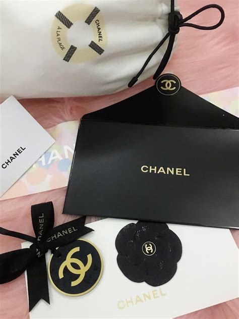 chanel e gift card.